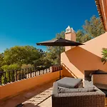 Holiday Penthouse With Sea And Lake Views, Nueva Andalucia, Marbella