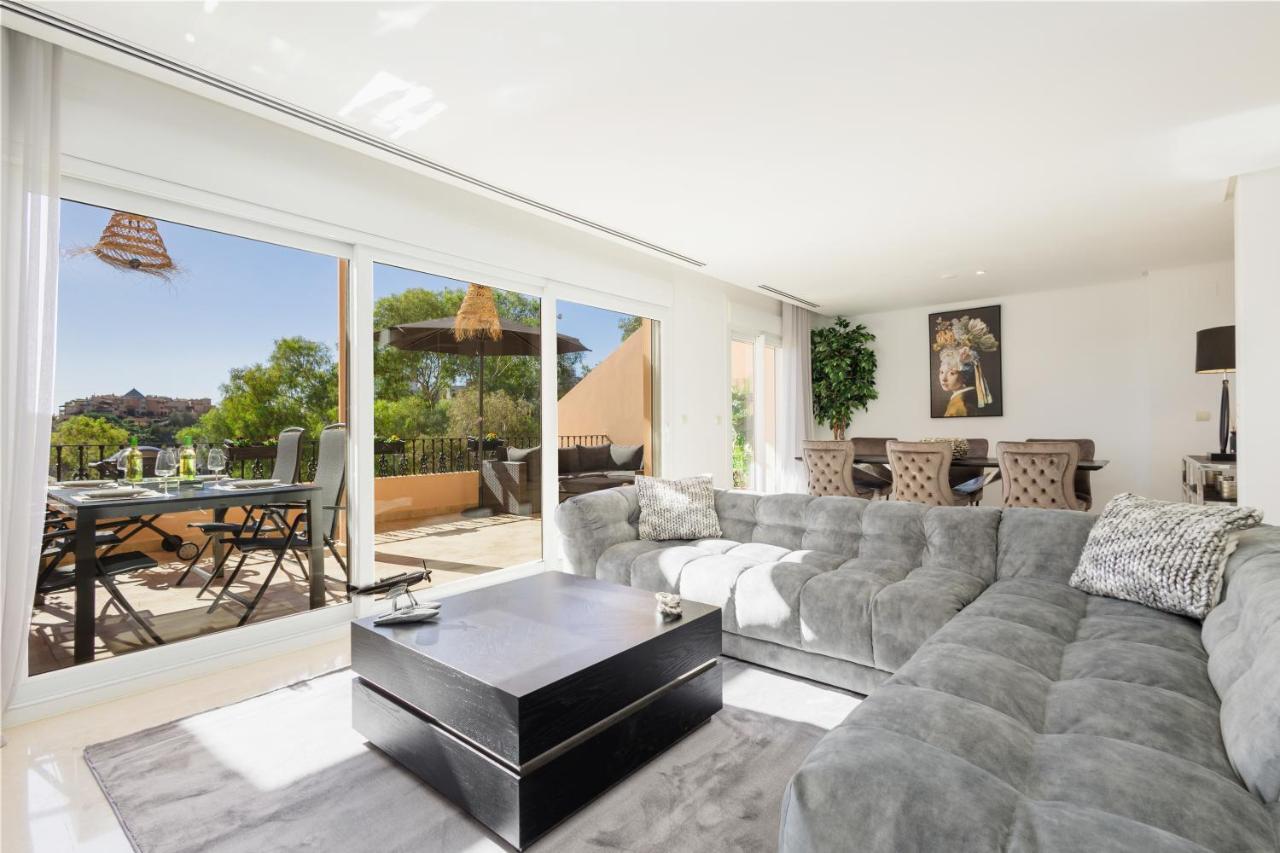 Penthouse With Sea And Views, Nueva Andalucia, *